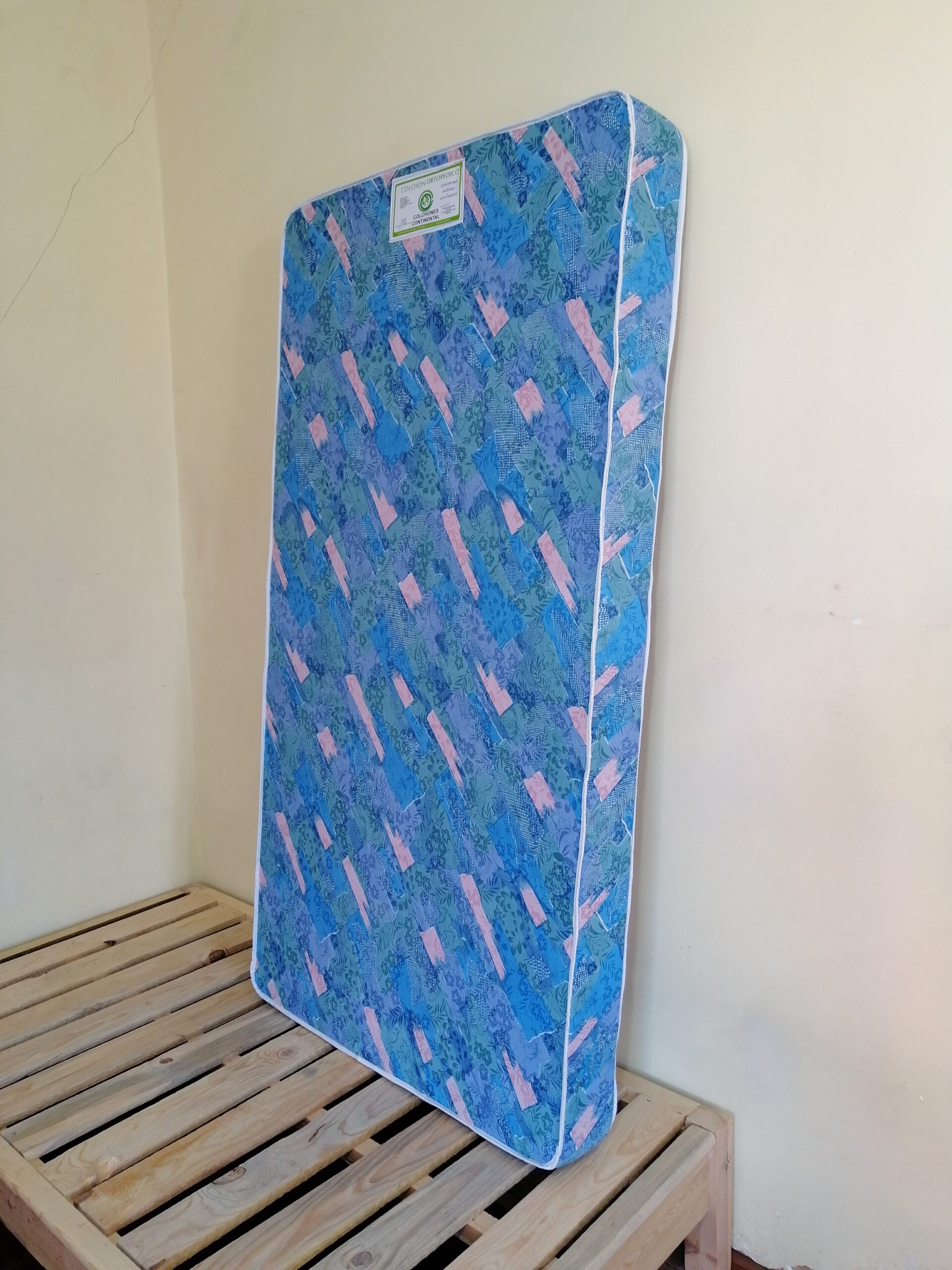 Colchón de Espuma 75X1.80X.07 cms tela satín – Fábrica de colchones La  Continental, colchoneta espuma 